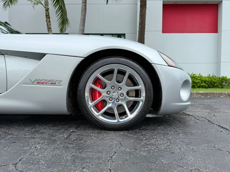 2005 Dodge Viper 3rd Gen - Image 8 of 21