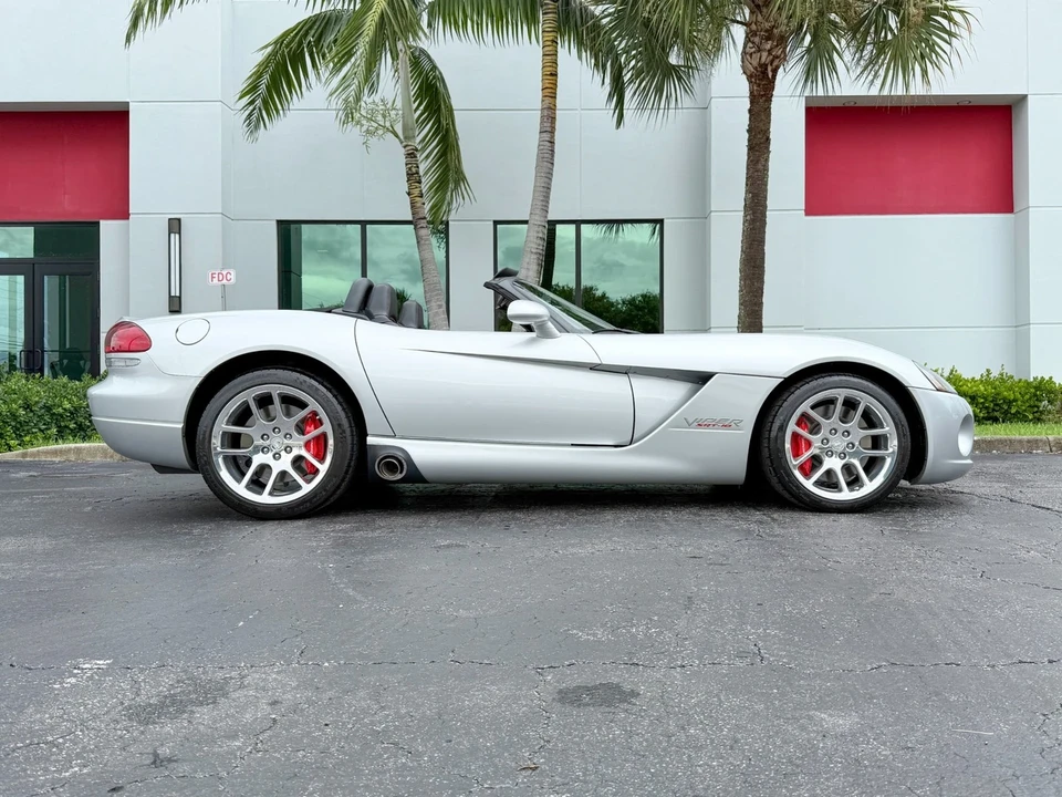 2005 Dodge Viper 3rd Gen - Image 3 of 21