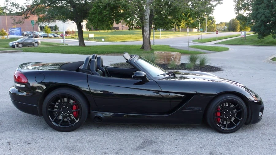 2005 Dodge Viper 3rd Gen - Image 2 of 7