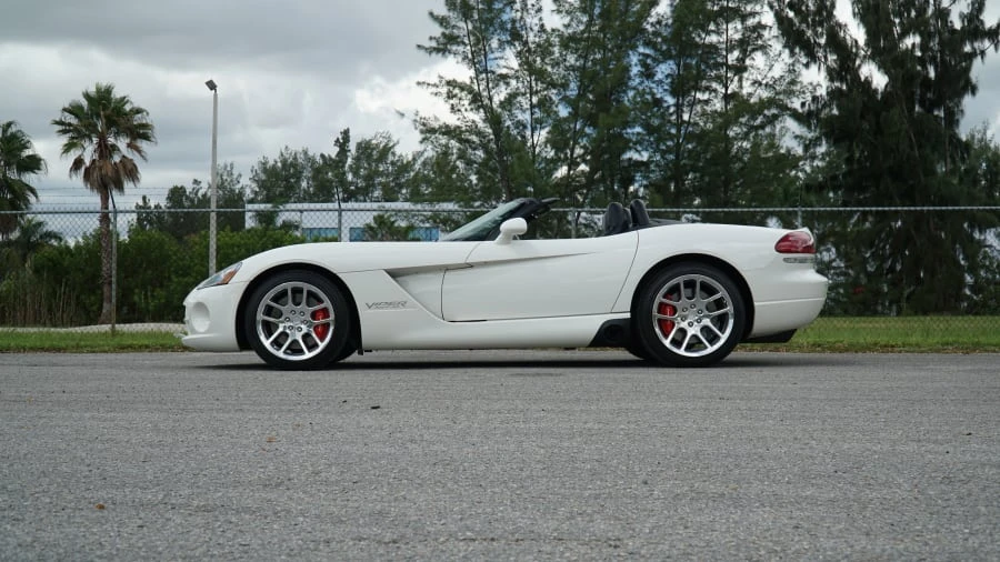 2005 Dodge Viper 3rd Gen - Image 2 of 12