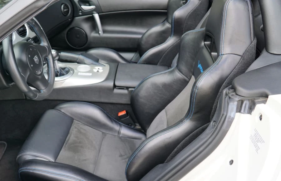 2005 Dodge Viper 3rd Gen - Image 5 of 12