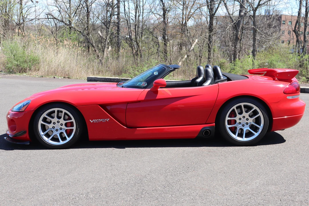 2005 Dodge Viper 3rd Gen - Image 3 of 5