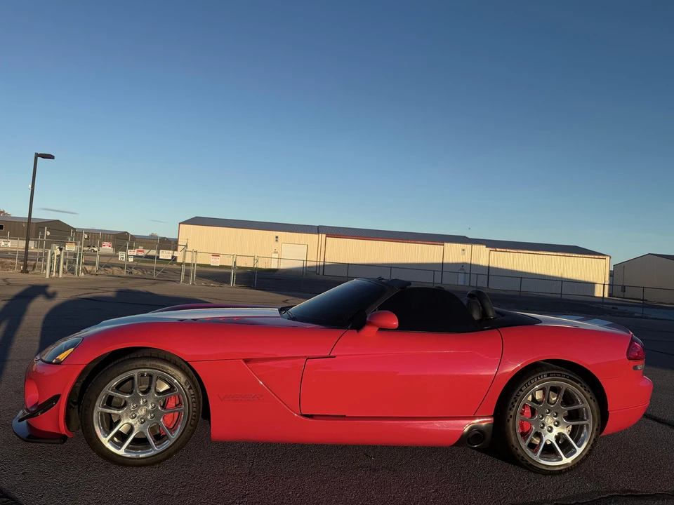 2005 Dodge Viper 3rd Gen - Image 12 of 31