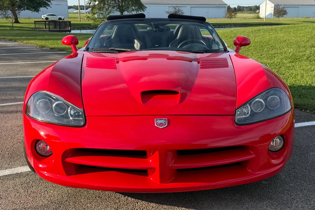 2005 Dodge Viper 3rd Gen - Image 2 of 31