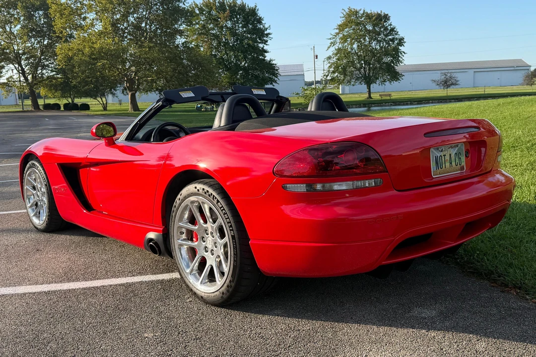 2005 Dodge Viper 3rd Gen - Image 4 of 31