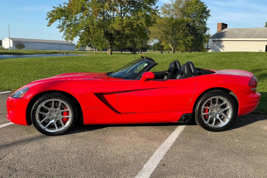 2005 Dodge Viper 3rd Gen - Image 3 of 31