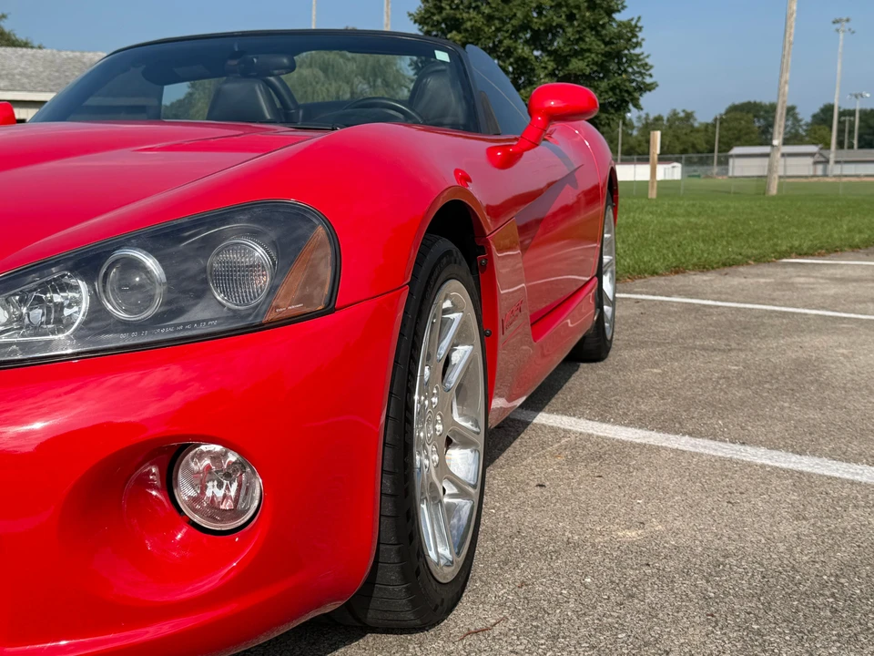 2005 Dodge Viper 3rd Gen - Image 23 of 31