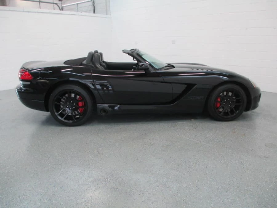 2005 Dodge Viper 3rd Gen - Image 2 of 8