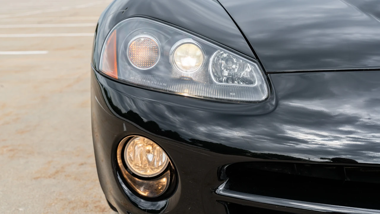 2005 Dodge Viper 3rd Gen - Image 18 of 31
