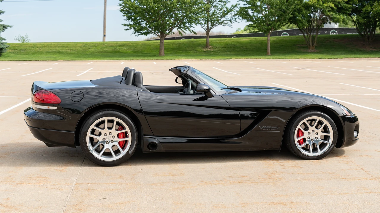 2005 Dodge Viper 3rd Gen - Image 4 of 31