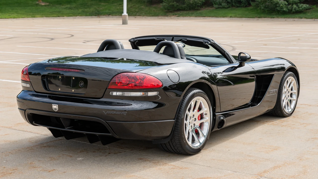 2005 Dodge Viper 3rd Gen - Image 5 of 31