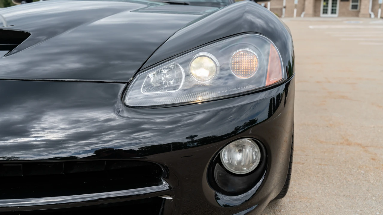 2005 Dodge Viper 3rd Gen - Image 21 of 31