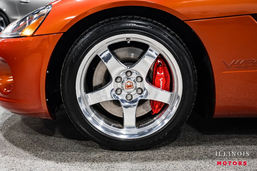 2005 Dodge Viper 3rd Gen - Image 9 of 21