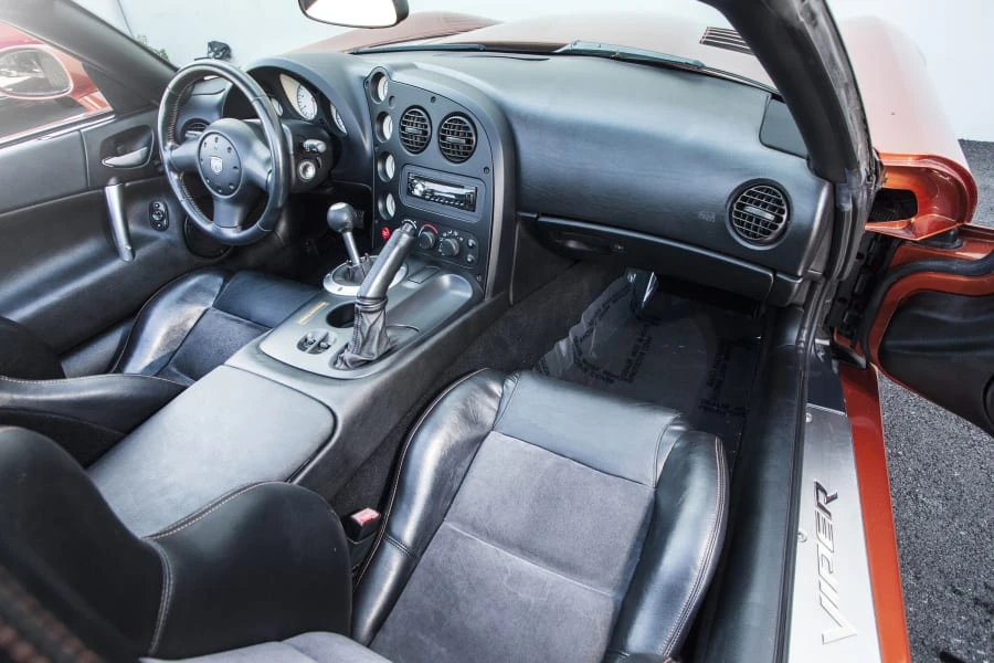 2005 Dodge Viper 3rd Gen - Image 5 of 12