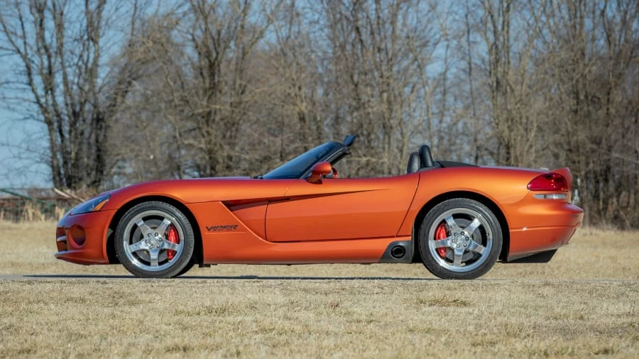 2005 Dodge Viper 3rd Gen - Image 2 of 15