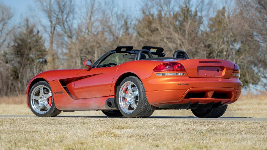 2005 Dodge Viper 3rd Gen - Image 3 of 15