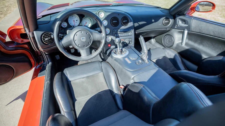 2005 Dodge Viper 3rd Gen - Image 4 of 15