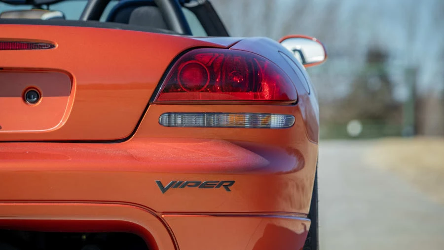 2005 Dodge Viper 3rd Gen - Image 10 of 15