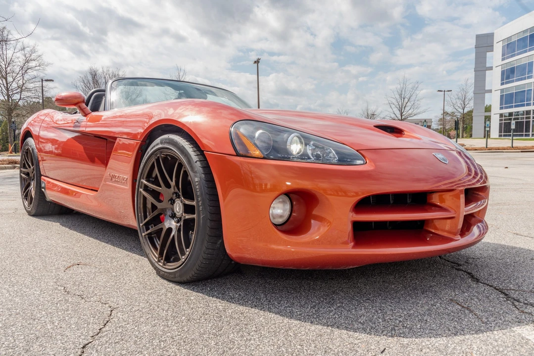 2005 Dodge Viper 3rd Gen - Image 2 of 31