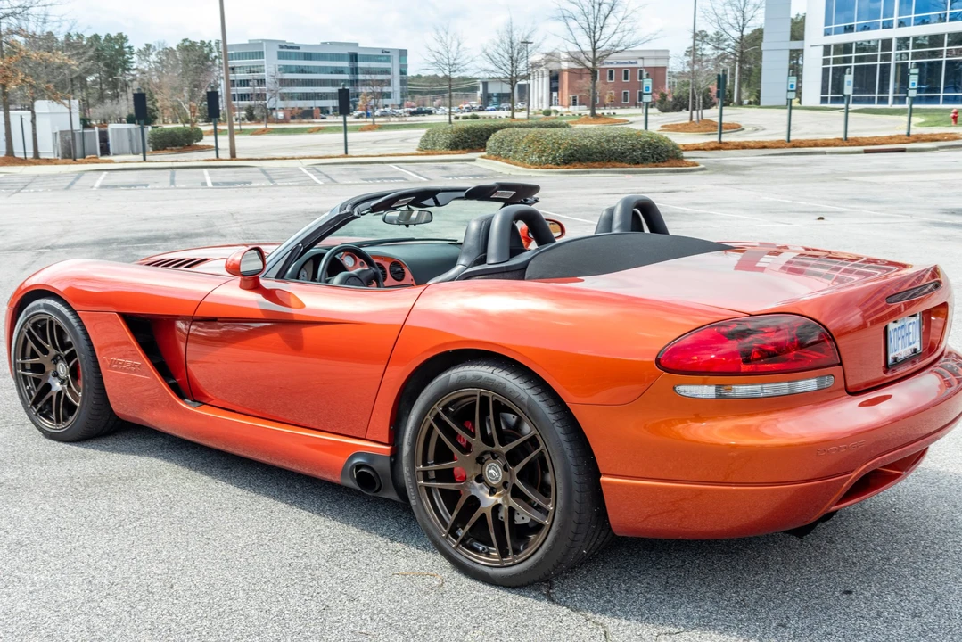 2005 Dodge Viper 3rd Gen - Image 19 of 31