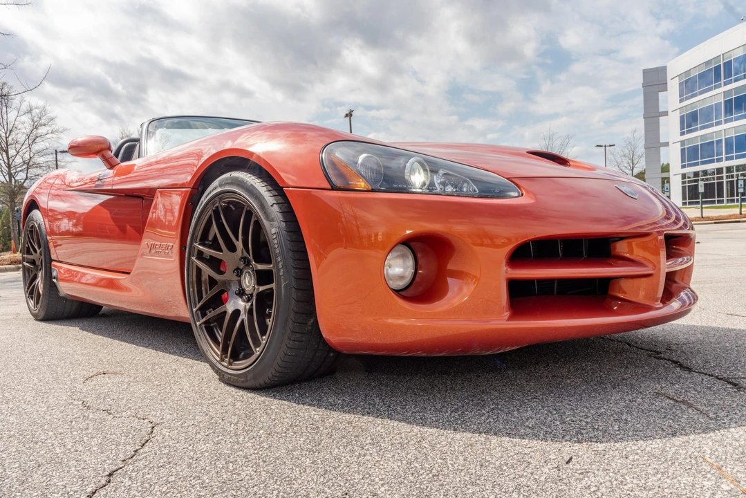 2005 Dodge Viper 3rd Gen - Image 9 of 31