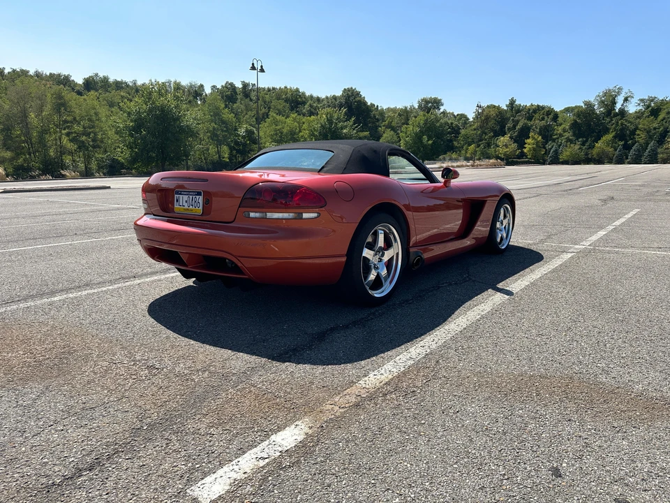 2005 Dodge Viper 4th Gen - Image 13 of 31