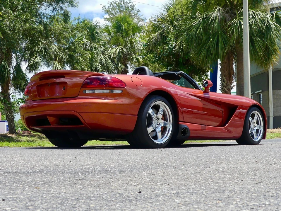 2005 Dodge Viper 3rd Gen - Image 20 of 21