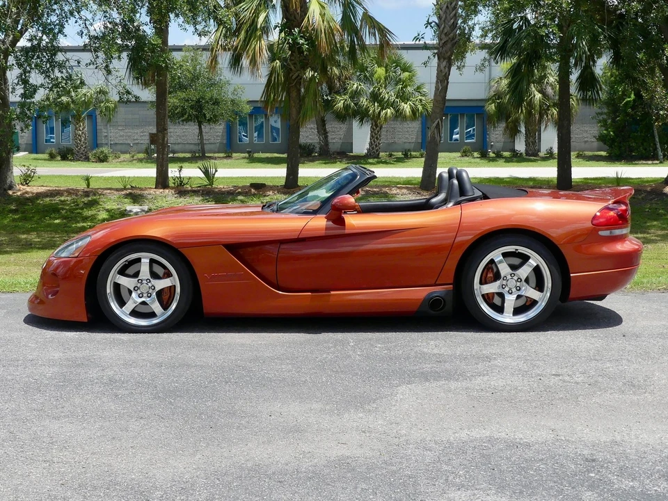 2005 Dodge Viper 3rd Gen - Image 9 of 21