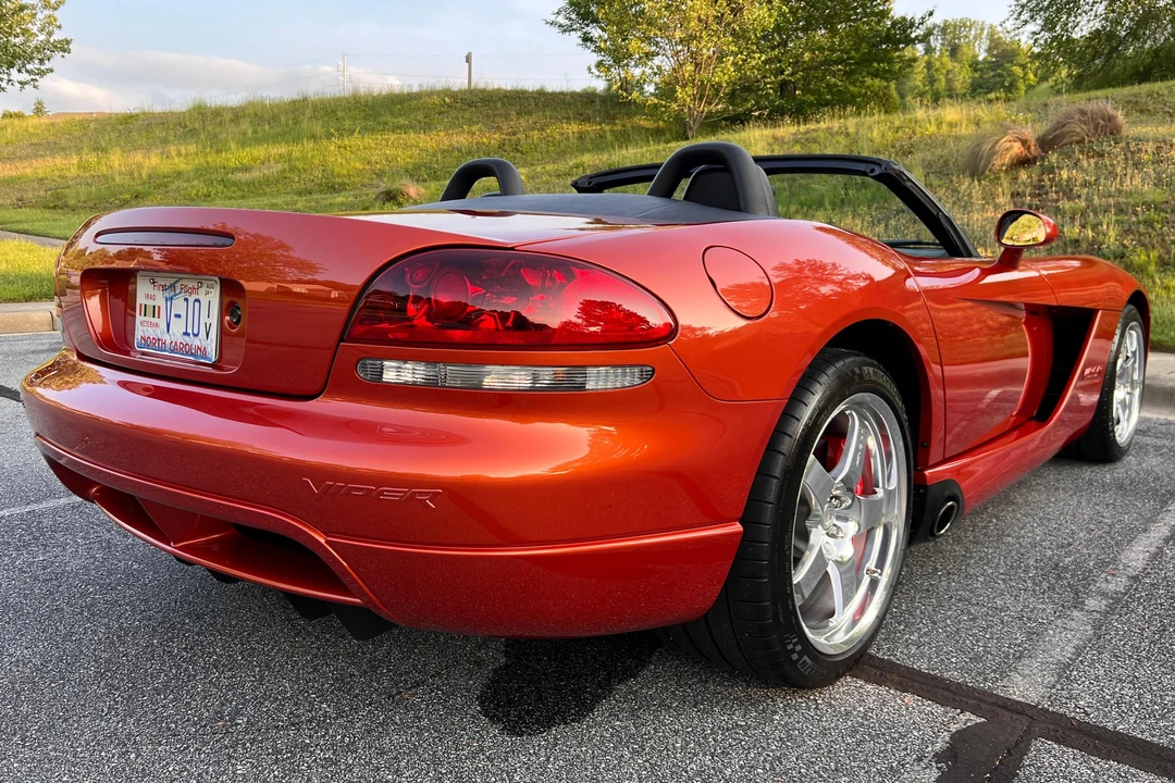 2005 Dodge Viper 3rd Gen - Image 4 of 31