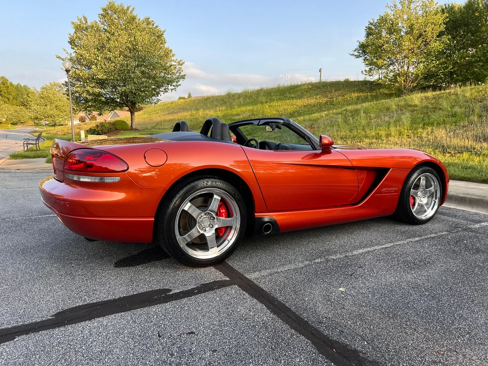 2005 Dodge Viper 3rd Gen - Image 19 of 31
