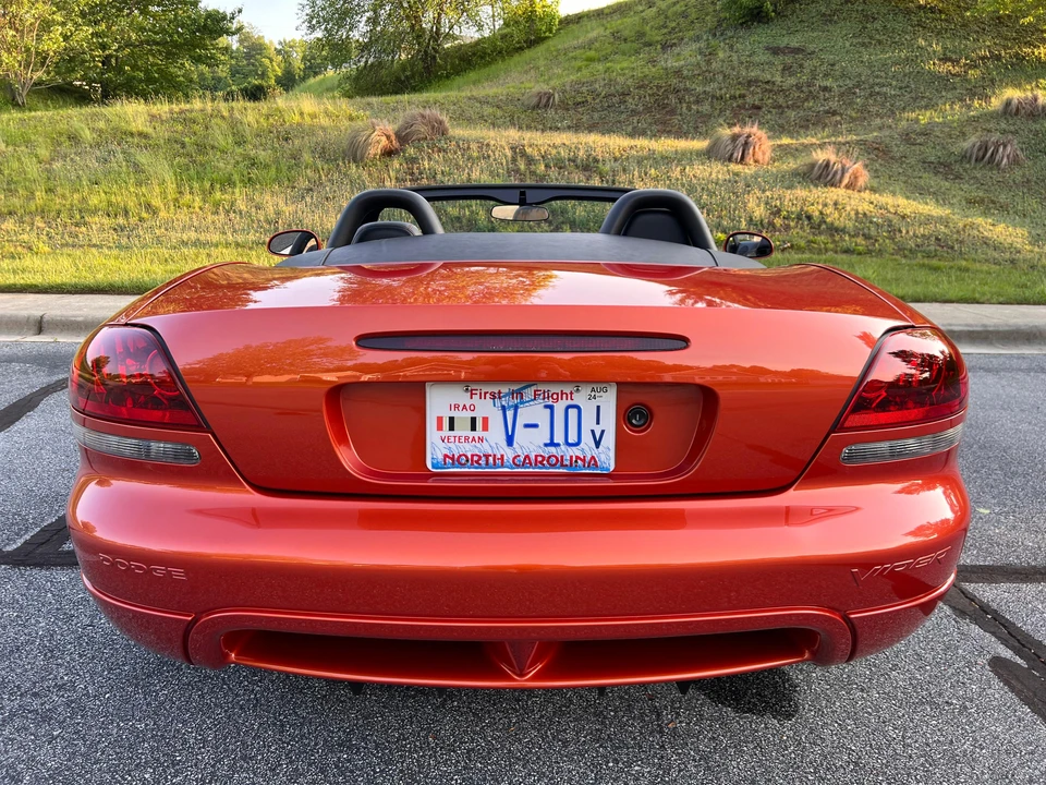 2005 Dodge Viper 3rd Gen - Image 14 of 31
