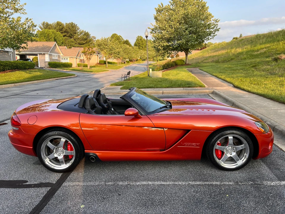 2005 Dodge Viper 3rd Gen - Image 24 of 31
