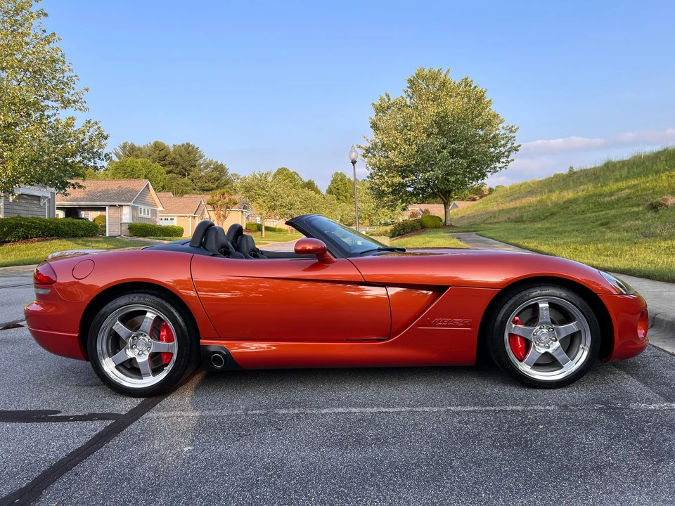 2005 Dodge Viper 3rd Gen - Image 23 of 31