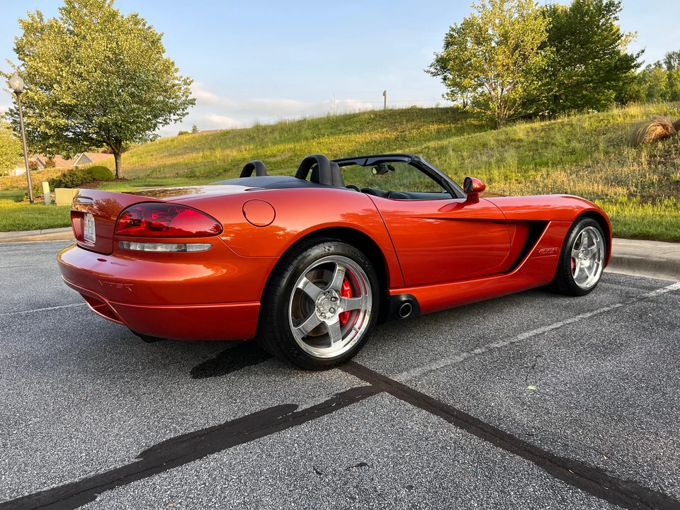 2005 Dodge Viper 3rd Gen - Image 18 of 31