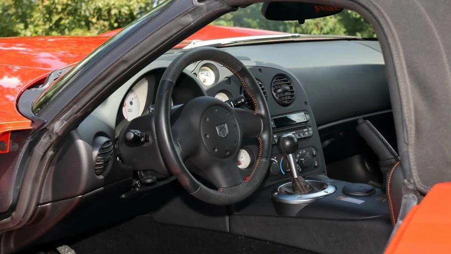 2005 Dodge Viper 3rd Gen - Image 9 of 23