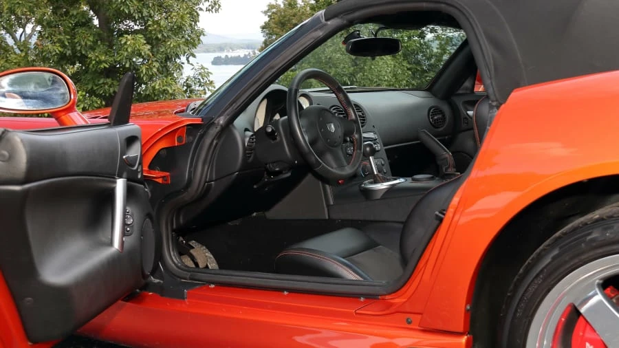 2005 Dodge Viper 3rd Gen - Image 16 of 23