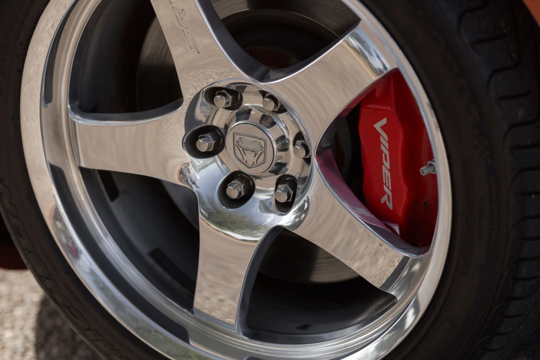 2005 Dodge Viper 3rd Gen - Image 3 of 24