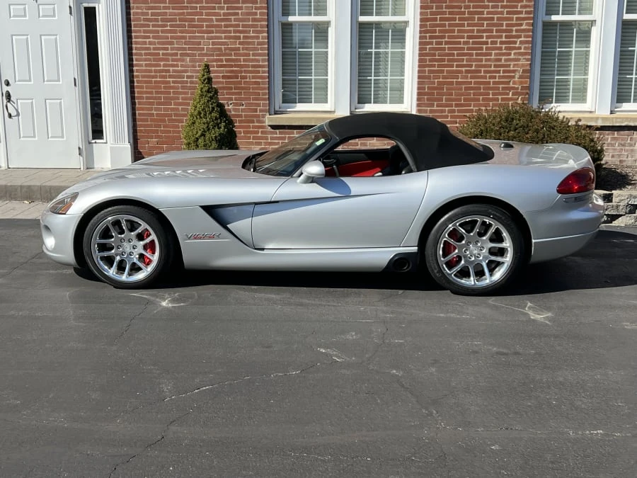 2005 Dodge Viper 3rd Gen - Image 5 of 12