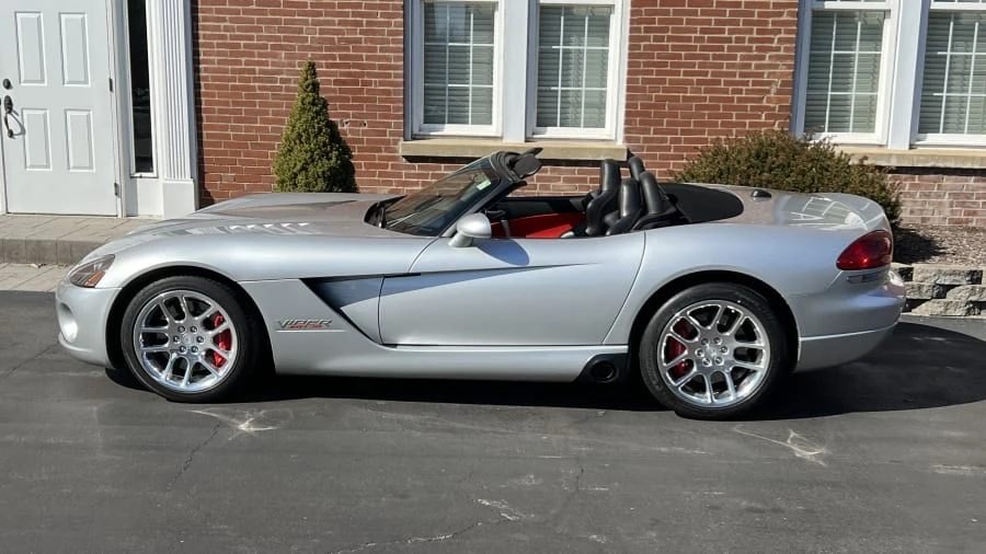 2005 Dodge Viper 3rd Gen - Image 2 of 12