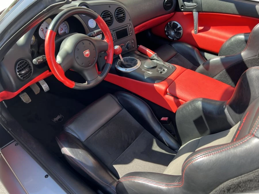 2005 Dodge Viper 3rd Gen - Image 9 of 12