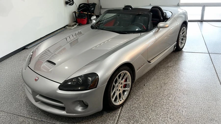 2005 Dodge Viper 3rd Gen - Image 2 of 12