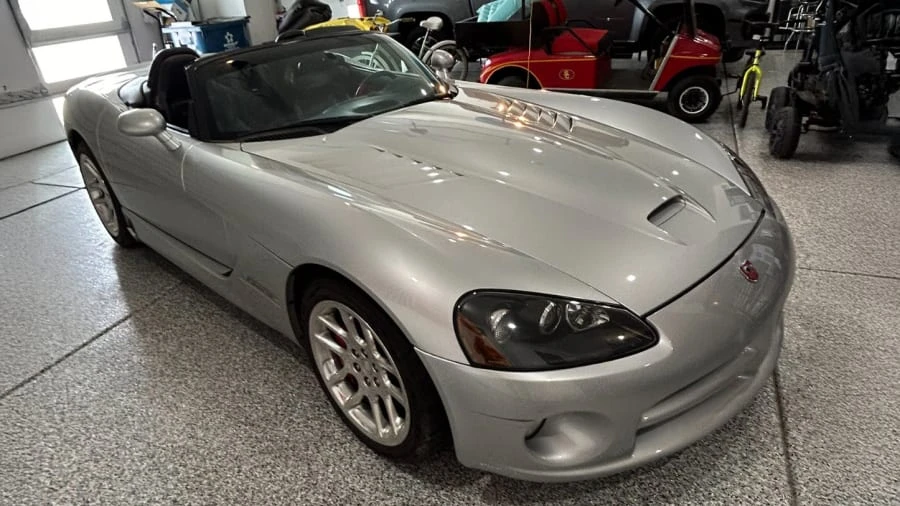 2005 Dodge Viper 3rd Gen - Image 3 of 12