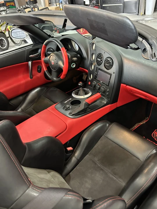 2005 Dodge Viper 3rd Gen - Image 8 of 12