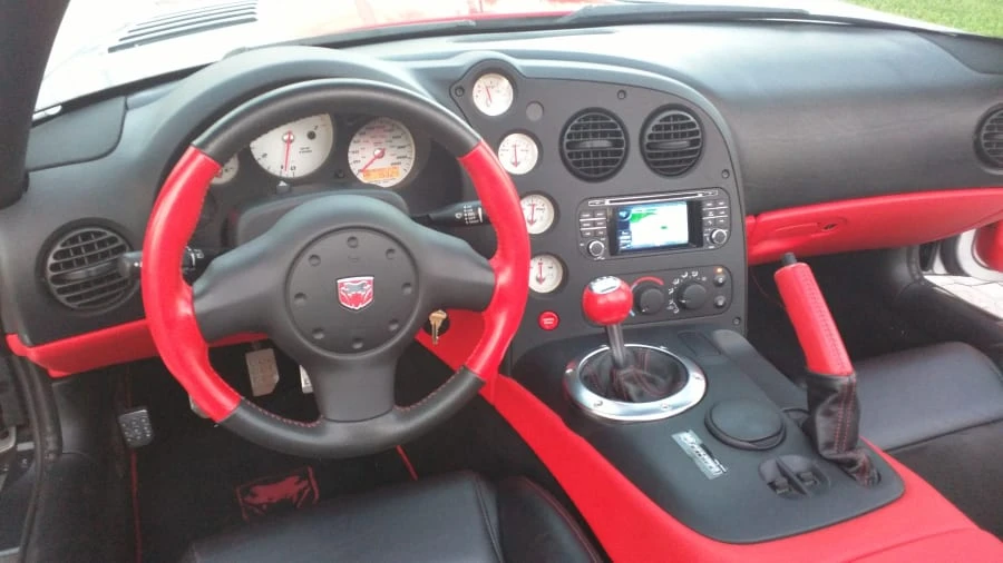 2005 Dodge Viper 3rd Gen - Image 4 of 11