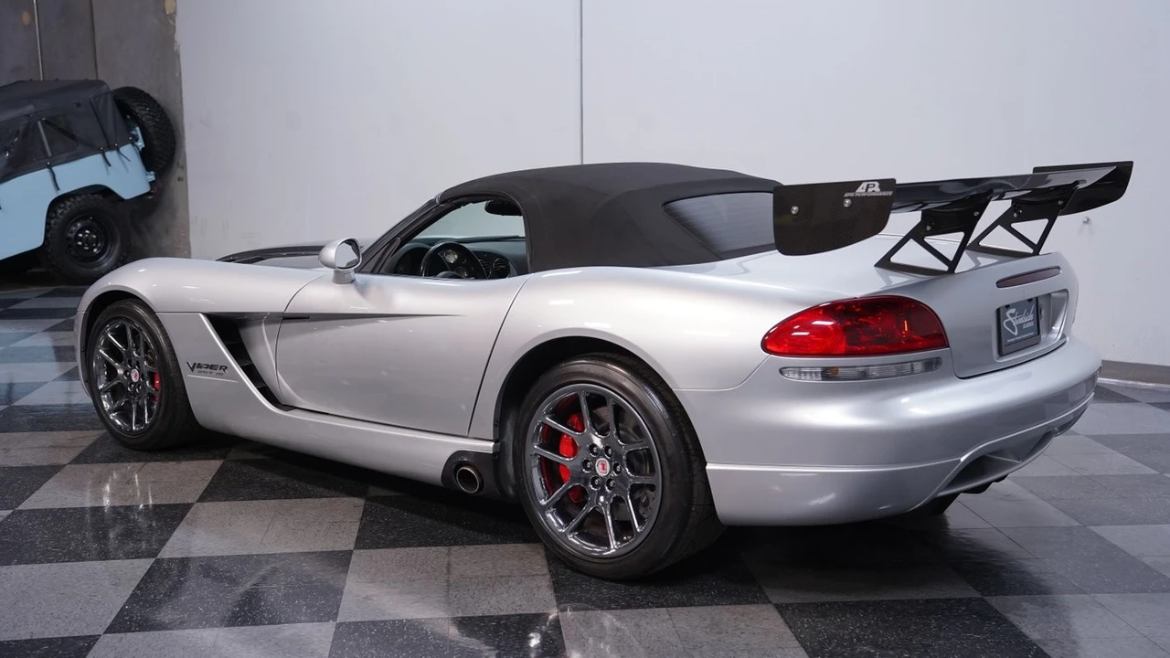 2005 Dodge Viper 3rd Gen - Image 8 of 12