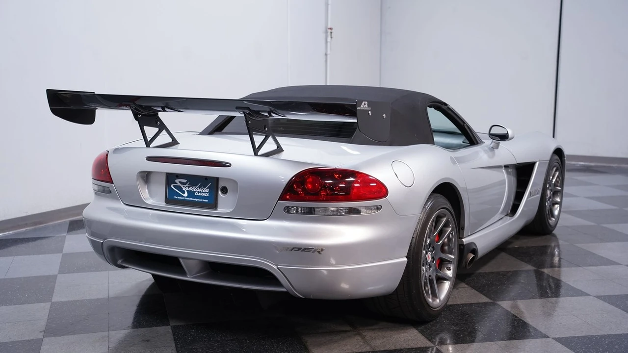 2005 Dodge Viper 3rd Gen - Image 11 of 31