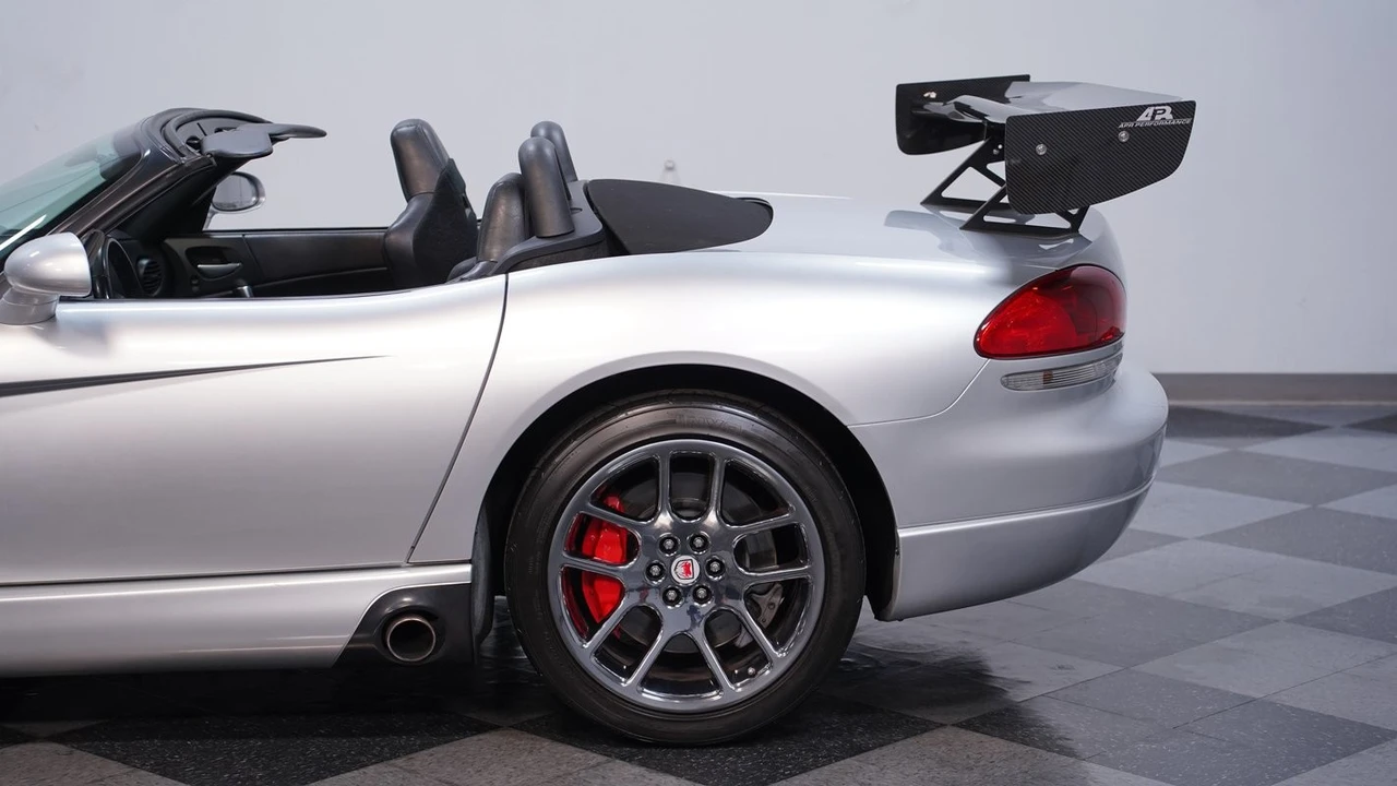 2005 Dodge Viper 3rd Gen - Image 23 of 31