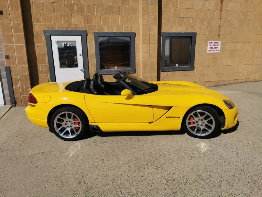 2005 Dodge Viper 3rd Gen - Image 2 of 6