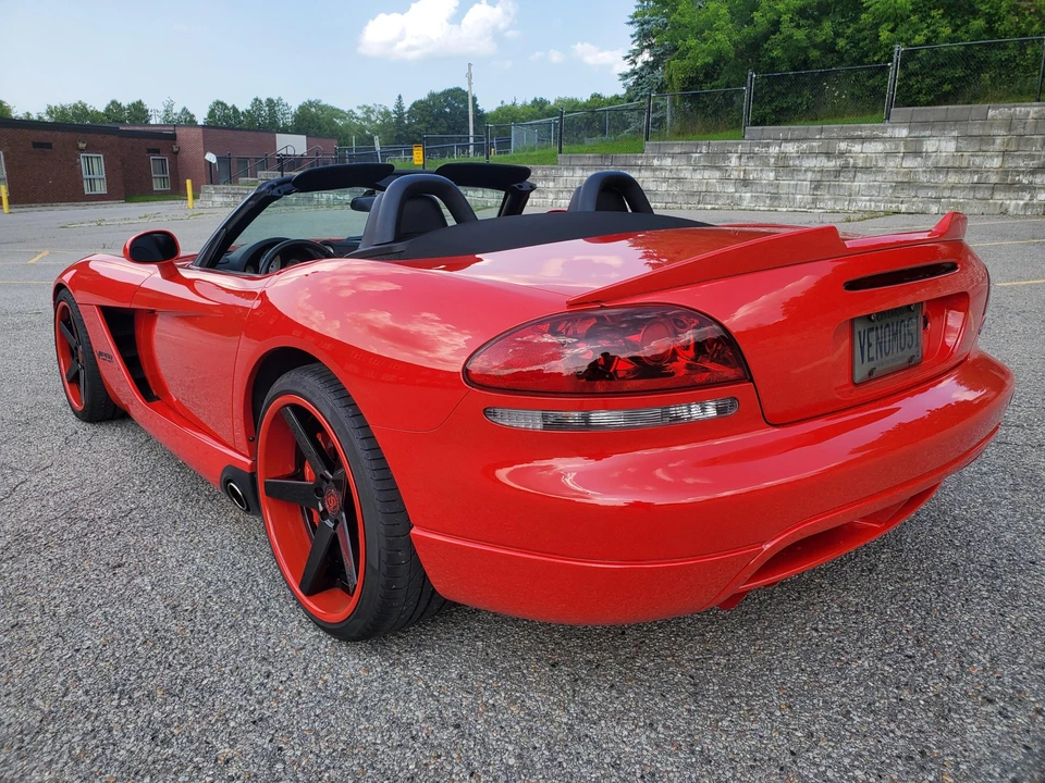 2005 Dodge Viper 4th Gen - Image 15 of 31