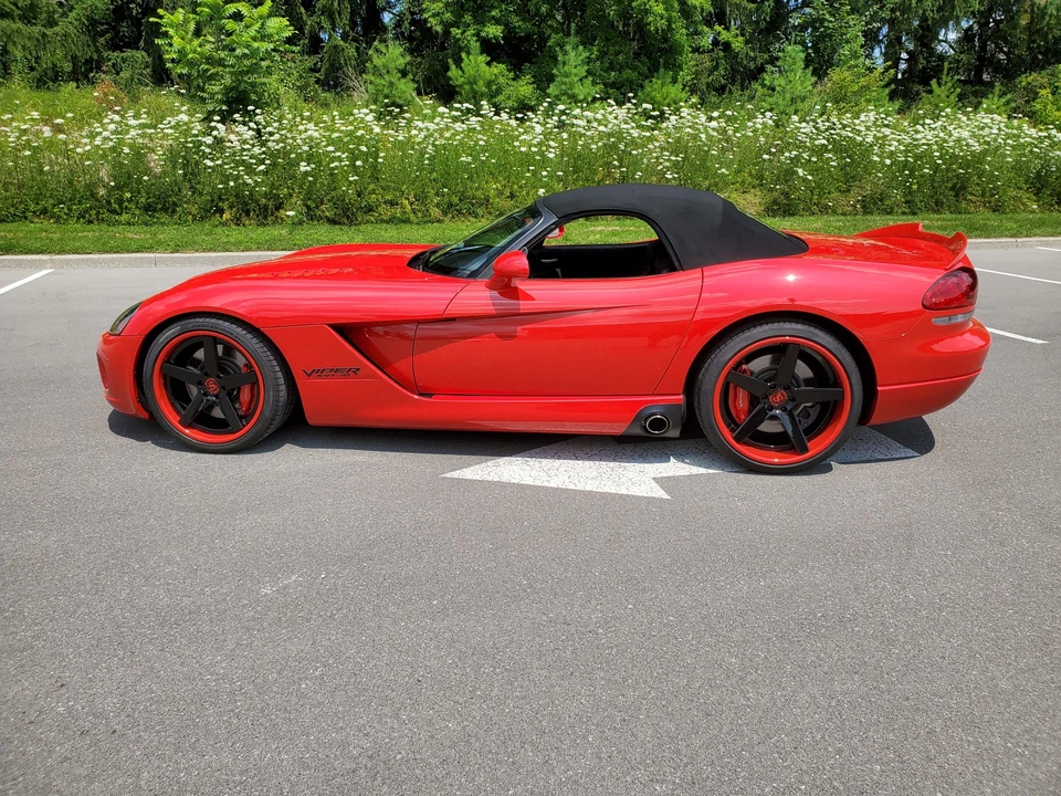 2005 Dodge Viper 4th Gen - Image 11 of 31